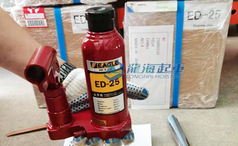 EAGLE JACK ED鷹牌液壓千斤頂實物圖二